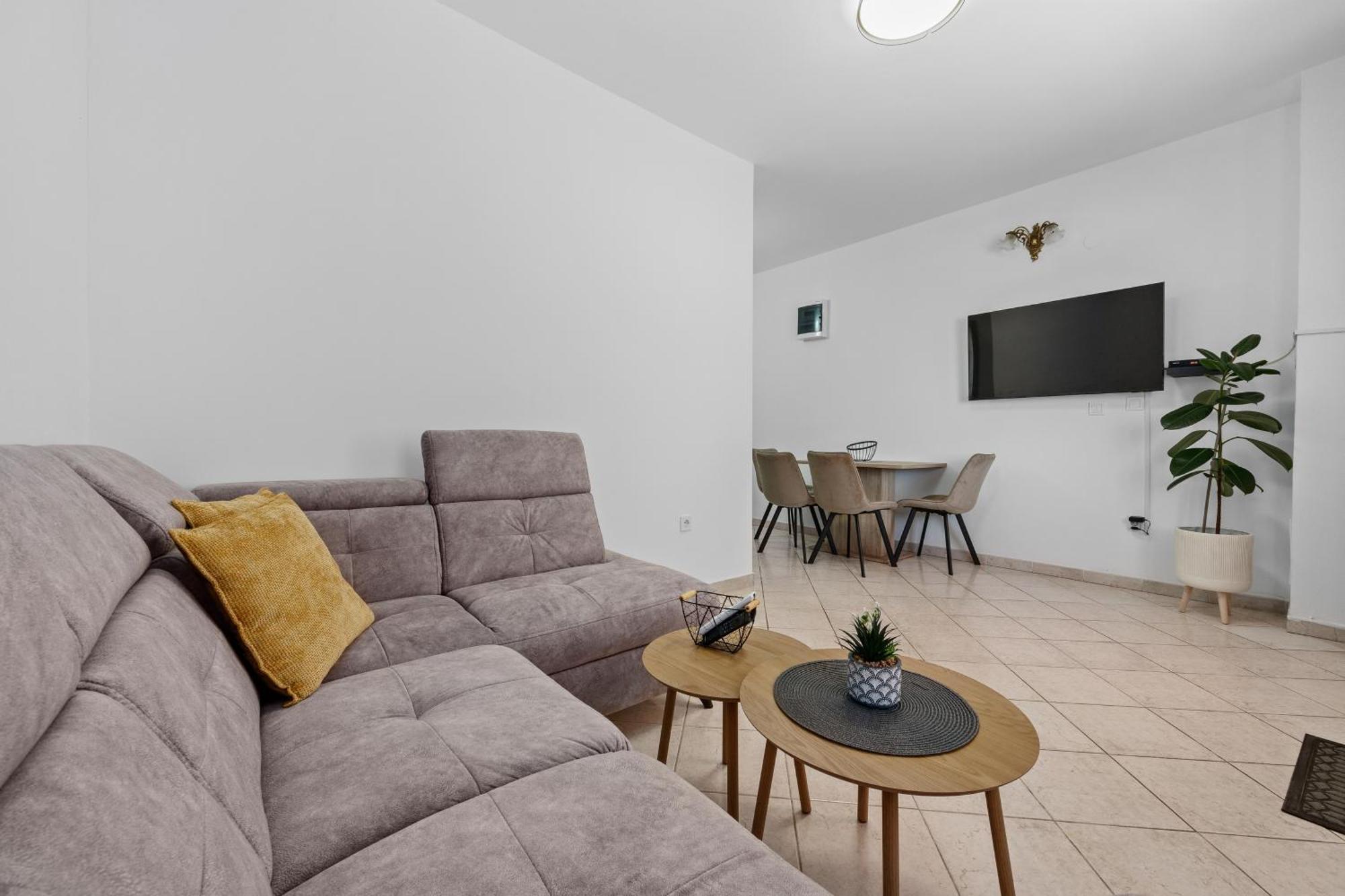 New Apartment Lejla Шишан Экстерьер фото